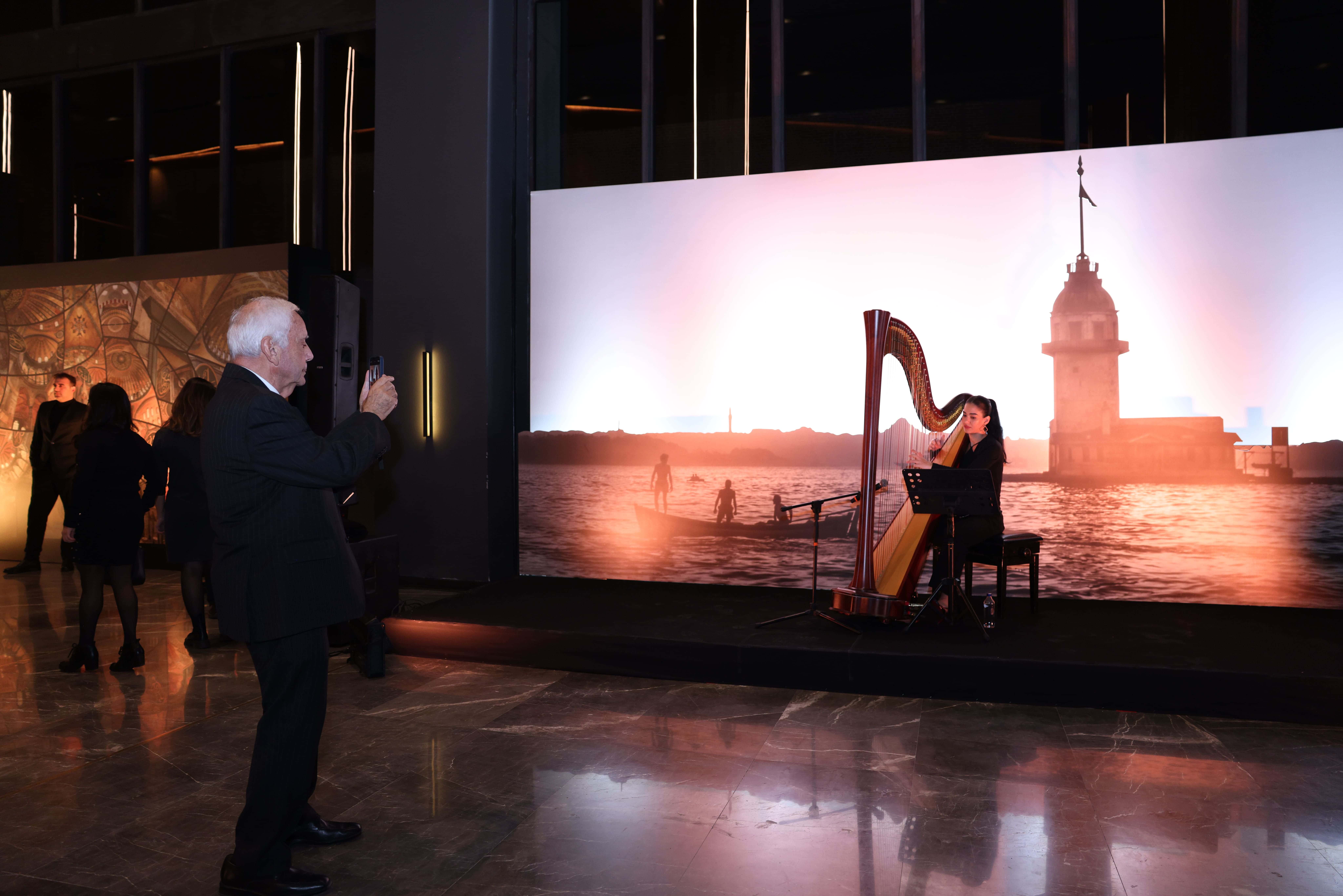 Digivega — İzzet Keribar Belgesel Gala & Sempozyum
