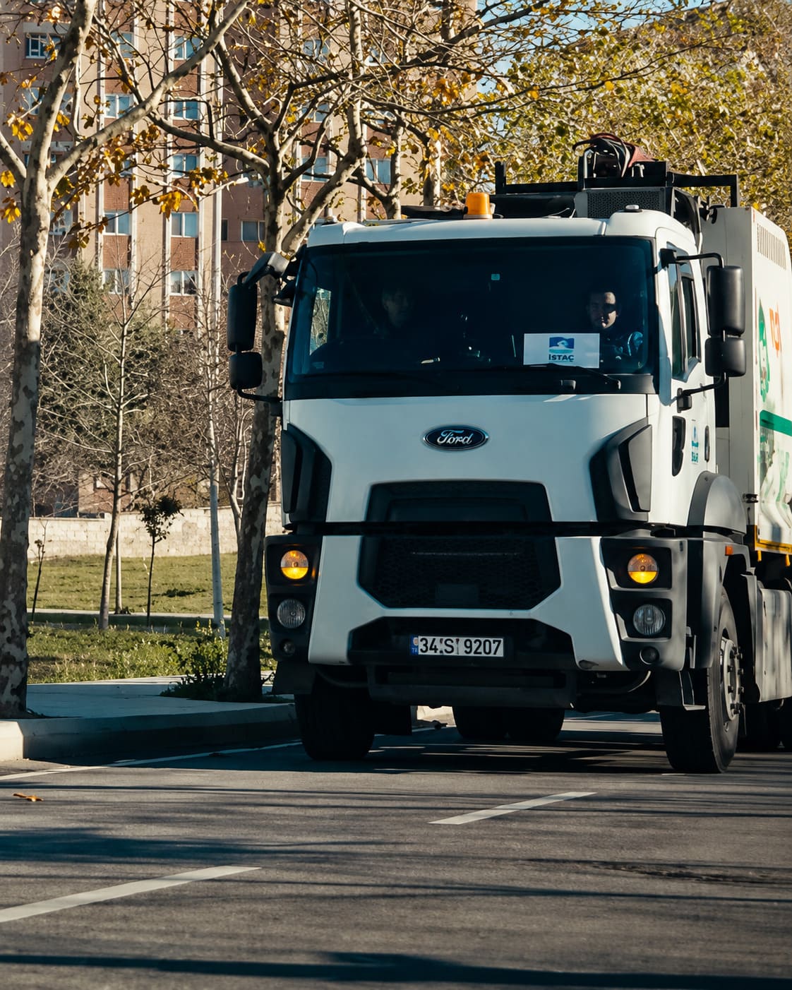 FORD TRUCKS — İşi Uzmanına Sor